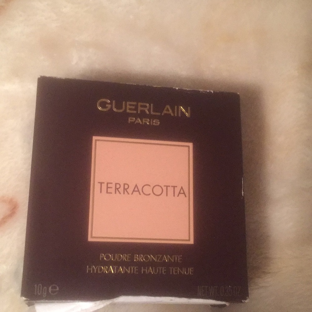 Bronzing powder